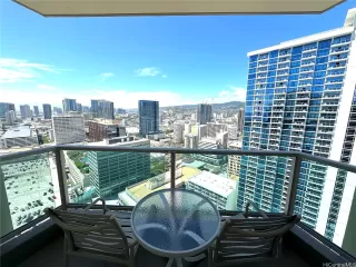 Photo #5: 202527516 Listing 