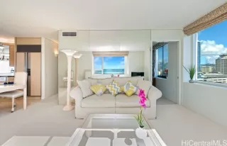 Photo #2: 202527555 Listing 