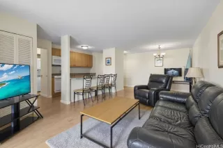 Photo #2: 202527575 Listing 