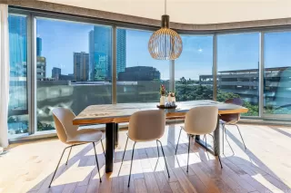 Photo #2: 202527579 Listing 