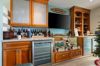 Photo #2: 202527612 Listing 