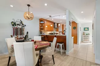 Photo #3: 202527612 Listing 