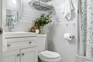 Photo #2: 202527613 Listing 