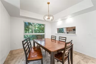 Photo #6: 202527619 Listing 