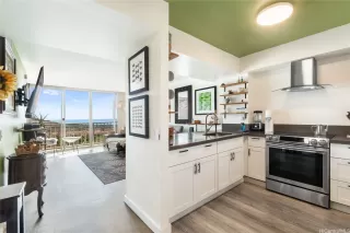 Photo #2: 202527624 Listing 