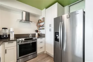 Photo #4: 202527624 Listing 