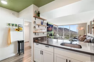 Photo #6: 202527624 Listing 