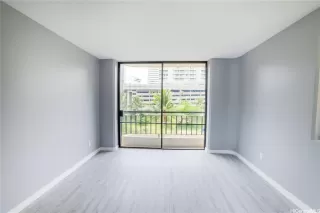 Photo #5: 202527671 Listing 