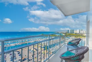 Photo #4: 202527686 Listing 