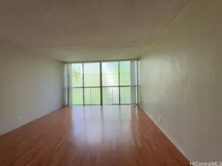 Photo #2: 202527689 Listing 