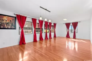 Photo #3: 202527699 Listing 