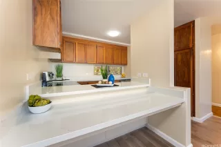 Photo #5: 202527709 Listing 