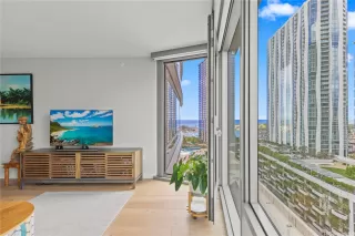 Photo #4: 202527740 Listing 