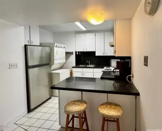 Photo #3: 202527751 Listing 