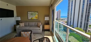 Photo #3: 202527763 Listing 