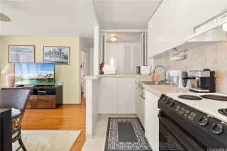 Photo #2: 202527775 Listing 