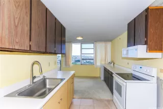 Photo #4: 202527783 Listing 