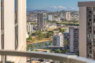 Photo #4: 202527787 Listing 