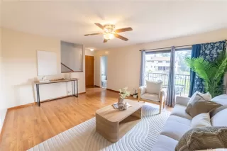 Photo #4: 202527805 Listing 