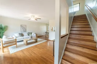 Photo #5: 202527805 Listing 