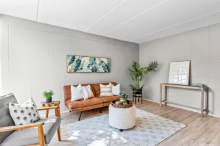 Photo #5: 202527808 Listing 