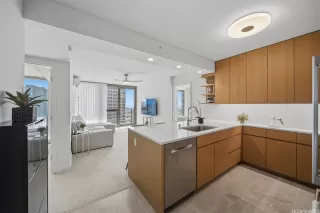 Photo #2: 202527822 Listing 