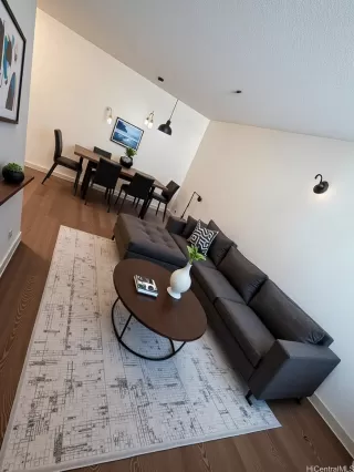 Photo #2: 202527859 Listing 