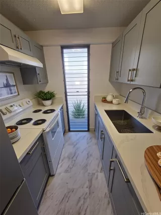 Photo #5: 202527859 Listing 