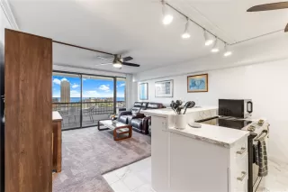 Photo #4: 202527891 Listing 