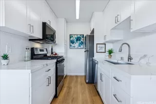 Photo #3: 202527897 Listing 