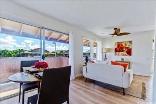 Photo #4: 202527897 Listing 