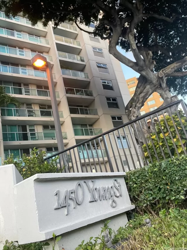 MLS: 202527913 Condo For Sale