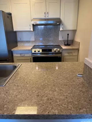 Photo #3: 202527913 Listing 