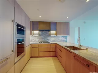 Photo #2: 202527919 Listing 