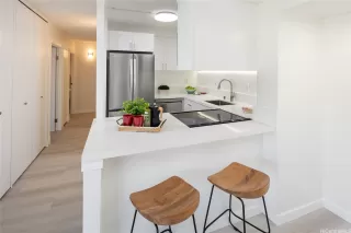 Photo #5: 202527923 Listing 