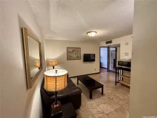 Photo #5: 202527932 Listing 