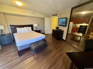 Photo #6: 202527938 Listing 