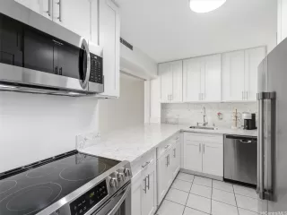 Photo #3: 202527947 Listing 