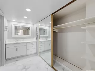 Photo #5: 202527947 Listing 