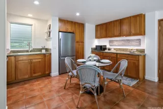 Photo #4: 202527951 Listing 