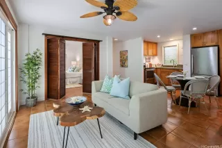 Photo #5: 202527951 Listing 