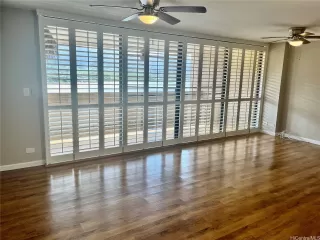 Photo #4: 202527986 Listing 