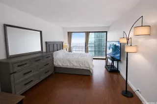 Photo #5: 202527990 Listing 