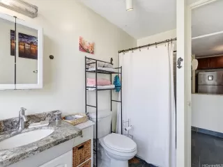 Photo #4: 202527998 Listing 