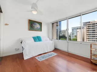 Photo #5: 202527998 Listing 