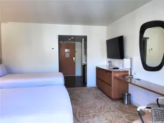 Photo #2: 202528017 Listing 