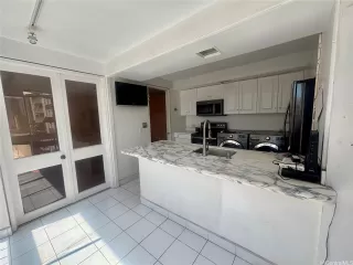 Photo #4: 202528031 Listing 