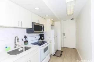 Photo #6: 202528040 Listing 