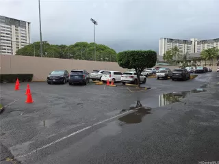 Photo #5: 202528048 Listing 