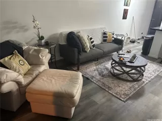 Photo #3: 202528050 Listing 